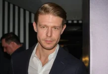 Никита Ефремов поделился историей взросления и работы в Театре «Современник» nikita efremov podelilsya istoriej vzrosleniya i raboty v teatre sovremennik-todey-ru-0