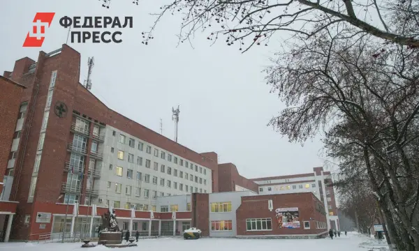 Татьяна Савинова и Михаил Мурашко поддержали обновление в Госпитале ветеранов войн-0