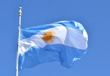 turist pogib na plyazhah mardelplata posle rokovogo obryva v argentine-todey-ru-0