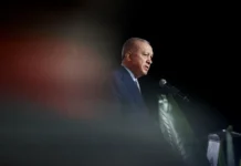 В Стамбуле проходят решающие переговоры по Украине с Эрдоганом, Путиным и Трампом v stambule prohodyat reshayushhie peregovory po ukraine s erdoganom putinym i trampom-todey-ru-0