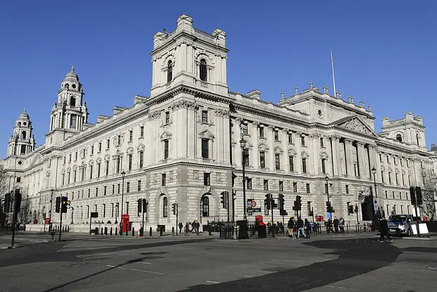 Здание казначейства Его Величества