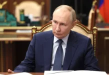 Владимир Путин готов к неожиданному диалогу с Трампом и его посланником vladimir putin gotov k neozhidannomu dialogu s trampom i ego poslannikom-todey-ru-0