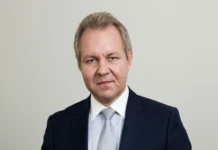 Владислав Иноземцев и Монеточка стали центральными фигурами Минюста vladislav inozemczev i monetochka stali czentralnymi figurami minyusta-todey-ru-0