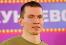 Александр Большунов выразил искренние извинения и оптимизм после инцидента с Бакуровым aleksandr bolshunov vyrazil iskrennie izvineniya i optimizm posle inczidenta s bakurovym-todey-ru-0