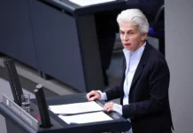 Европейский парламент рассматривает возможность отправки войск на Украину, что вызывает напряжение из-за позиций Германии, Франции и Великобритании evropejskij parlament rassmatrivaet vozmozhnost otpravki vojsk na ukrainu chto vyzyvaet napryazhenie izza poziczij germanii franczii i velikobritanii-todey-ru-0