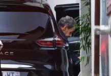 Николя Саркози с оптимизмом описал тюремный опыт в "Дневнике заключенного" nikolya sarkozi s optimizmom opisal tyuremnyj opyt v dnevnike zaklyuchennogo-todey-ru-0