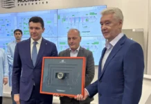 Сергей Собянин и Антон Алиханов открыли новое производство фотонных чипов в Технополисе Москва sergej sobyanin i anton alihanov otkryli novoe proizvodstvo fotonnyh chipov v tehnopolise moskva-todey-ru-0