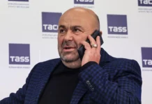 Суд утвердил алиментное соглашение Михаила Хубутии и Юлии Ван sud utverdil alimentnoe soglashenie mihaila hubutii i yulii van-todey-ru-0