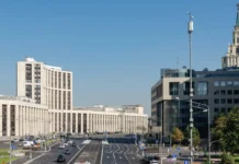 В Москве в рамках программы «Чистое небо» под землю спрятали 450 километров кабелей v moskve v ramkah programmy chistoe nebo pod zemlyu spryatali 450 kilometrov kabelej-todey-ru-0