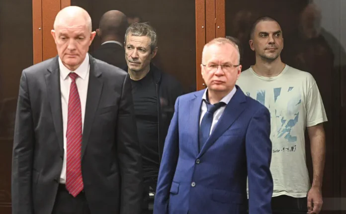 vadim moshkovich i maksim basov obsuzhdayut perspektivy rusagro v mosgorsude-todey-ru-0