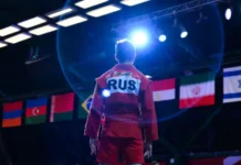 Василий Шестаков и Михаил Дегтярёв о возвращении флага и гимна для самбистов FIAS vasilij shestakov i mihail degtyaryov o vozvrashhenii flaga i gimna dlya sambistov -todey-ru-0