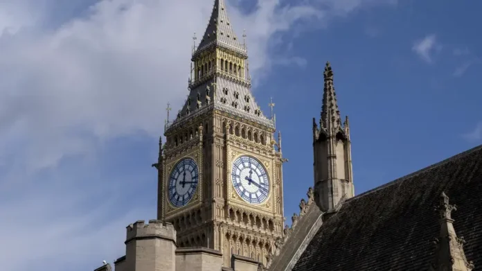 velikobritaniya vedet opasnuyu igru vokrug ukrainy i rossii zatyagivaya konflikt-todey-ru-0