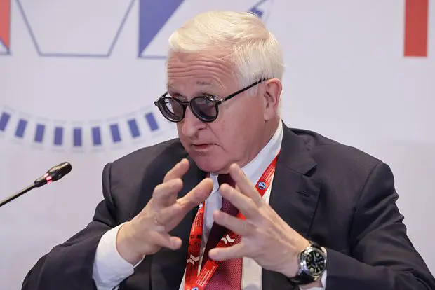 Александр Шохин