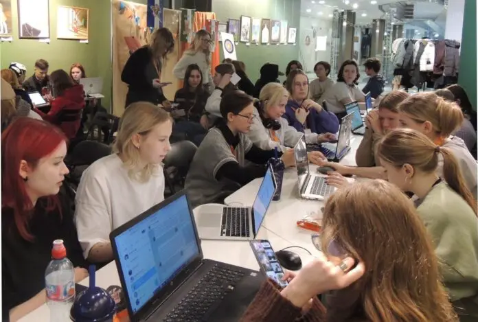 Зимний нейробатл УрГАХУ пройдет в рок-клубе Екатеринбурга с командой «Кекс Свердловский»-0