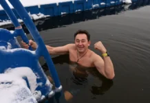 Андрей Замыслов и эксперты обсудили безопасные Крещенские купания с поддержкой МЧС и Минздрава andrej zamyslov i eksperty obsudili bezopasnye kreshhenskie kupaniya s podderzhkoj mchs i minzdrava-todey-ru-0