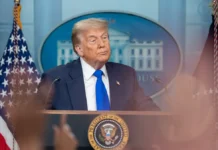 donald tramp i ejpril makklejn delejni obsuzhdayut politicheskie sobytiya v ssha i venesuele-todey-ru-0