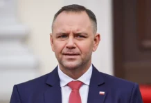 Макрон, Навроцкий и ЕС беспокоятся о перспективах угрозы России makron navroczkij i es bespokoyatsya o perspektivah ugrozy rossii-todey-ru-0