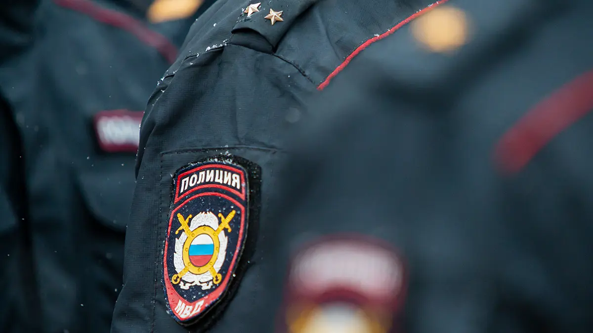 Столичные полицейские задержали четырех пособников дистанционных мошенников