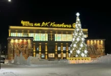 Новогодние поздравления Владислава Пинаева и глав городов Свердловской области novogodnie pozdravleniya vladislava pinaeva i glav gorodov sverdlovskoj oblasti-todey-ru-0