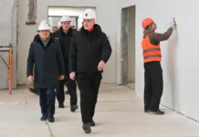 Сергей Собянин посетил школу № 218 – обновление образования sergej sobyanin posetil shkolu 218 obnovlenie obrazovaniya-todey-ru-0