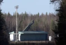 Уничтожение казарм под Шосткой привело к разгрома операторов дронов ВСУ unichtozhenie kazarm pod shostkoj privelo k razgroma operatorov dronov vsu-todey-ru-0