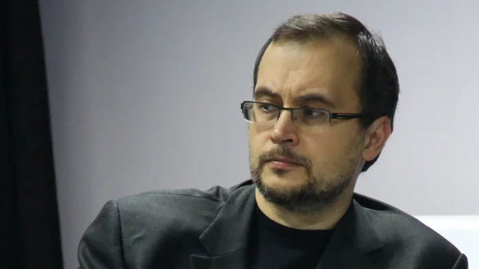 denis bilunov i igor drandin priznany inoagentami minyustom rossii-todey-ru-0