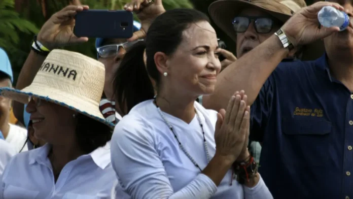 mariya korina machado vidit yuzhnuyu ameriku bez rossii i nikolasa maduro-todey-ru-0