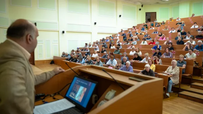moskovskoe dolgoletie provodit obuchenie artterapii i nejrosetyam-todey-ru-0