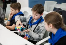 ТехноМарт во Дворце молодежи: УрФУ, IT-куб, Кванториум ждут школьников tehnomart vo dvorcze molodezhi urfu kub kvantorium zhdut shkolnikov-todey-ru-0