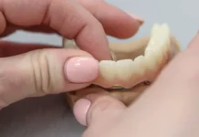 Инциденты на сцене с Мисс Таиланд Камалван Чанго и Габриэль Генри inczidenty na sczene s miss tailand kamalvan chango i gabriel genri-todey-ru-0