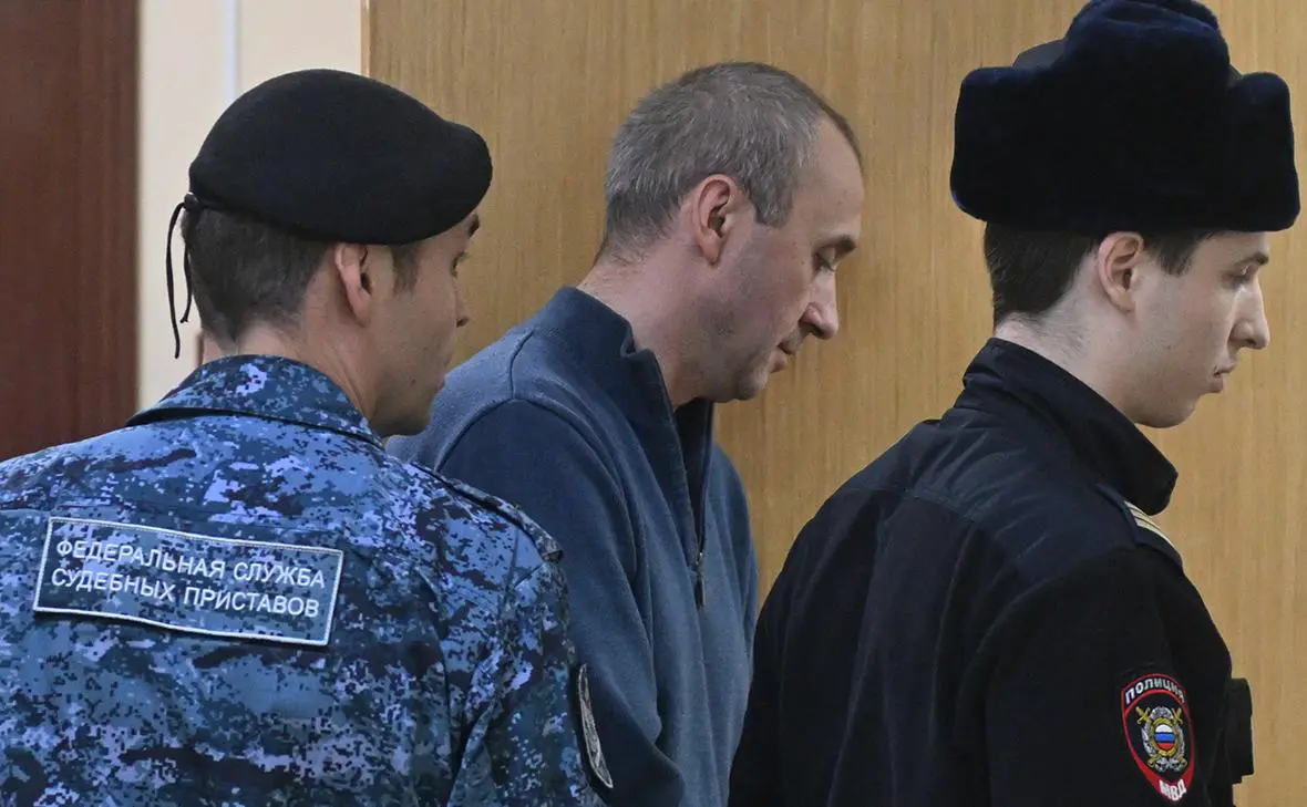 Константин Рябых ( в центре ) (Михаил Воскресенский / РИА Новости)