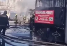 МЧС потушило пожар на рынке Стройрай в Солнечногорске mchs potushilo pozhar na rynke strojraj v solnechnogorske-todey-ru-0