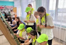 Отряд Привет Заринской школы: Перемены, поддержка и вера в будущее otryad privet zarinskoj shkoly peremeny podderzhka i vera v budushhee-todey-ru-0