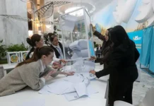 yurij solozobov rasskazal o konstituczii i roli narodnogo soveta-todey-ru-0