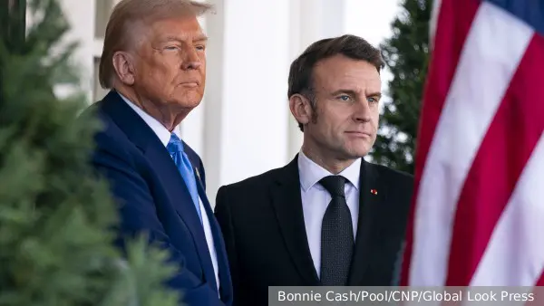 Медведев не исключил признания Макроном правоты России из-за Трампа