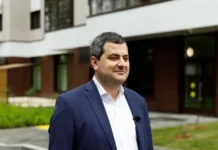 vladislav ovchinskij rasskazal o novom dome po renovaczii v moskve-todey-ru-0