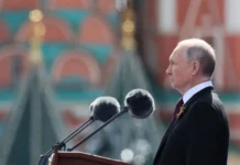 vladimir putin otkryl parad pobedy na krasnoj ploshhadi-todey-ru-0