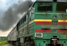 БПЛА ВСУ атаковал поезд Луганск - Лантратовка bpla vsu atakoval poezd lugansk lantratovka-todey-ru-0