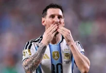 lionel messi iz argentiny emoczii v matche s alzhirom izza otcza-todey-ru-0