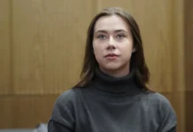 Оптимистичное слово Александры Митрошиной перед судом и приговором optimistichnoe slovo aleksandry mitroshinoj pered sudom i prigovorom-todey-ru-0