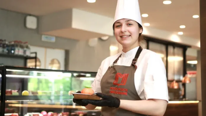 restoran vstrecha druzej na vorobevyh gorah prinyal 50 tysyach gostej-todey-ru-0
