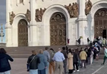 tihvinskaya ikona bozhej materi pribyvaet v hram hrista spasitelya-todey-ru-0