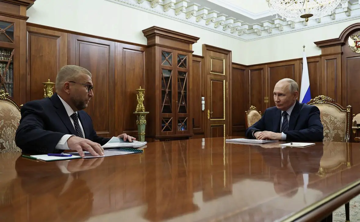 Владимир Путин и Валерий Пикалёв (Администрация Президента России)