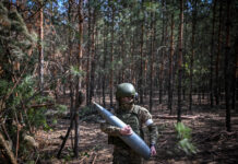 Российские войска укрепляют позиции в Угледаре 649651ca-517a-4769-ae19-040861468456-674da93e