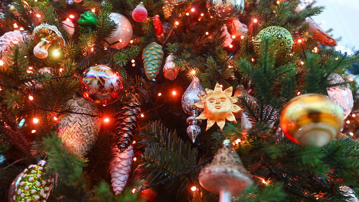 В столице поздравляют семьи участников СВО с наступающим Новым годом