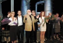 Роман без ремарок и без вранья: яркое воплощение "Зинзивера" на театральной сцене 4225b383-d317-4c0a-83fb-0f6abf4f523c-67be3652