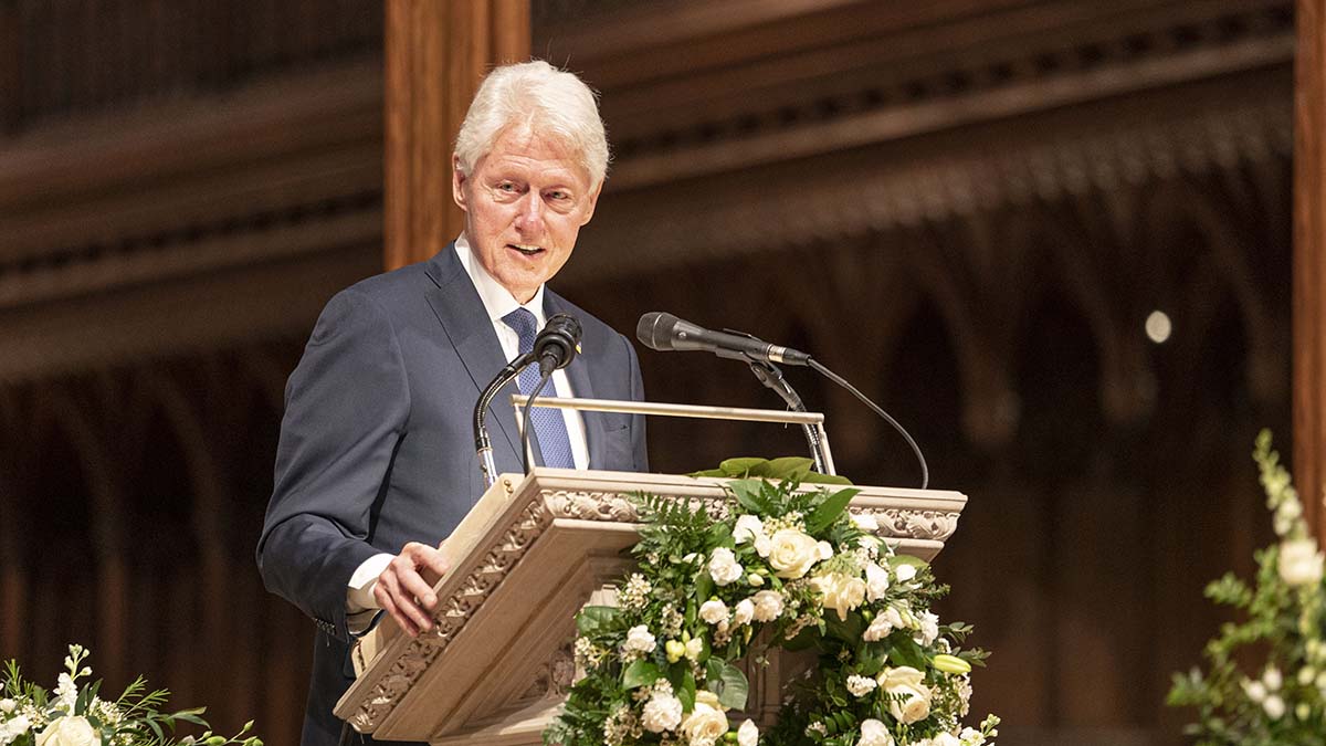 NBC News: Бывшего президента США Билла Клинтона госпитализировали