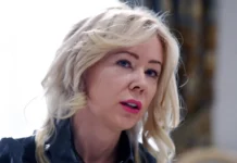 «Предательский шаг»: Боня вызвала гнев общественности поддержкой украинского боксера Усика d5426cda-82df-47f1-adf1-6526a30e2603-67bb40a9