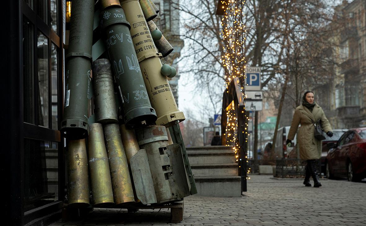 Инсталляция из использованных гильз от боеприпасов, Киев, Украина (Thomas Peter / Reuters)