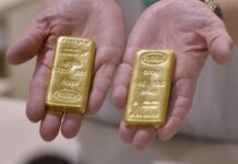 Как защитить пожилых людей от мошенников при финансовых операциях 92890e4e-5834-44b7-a640-d219a9f43839-67eef525